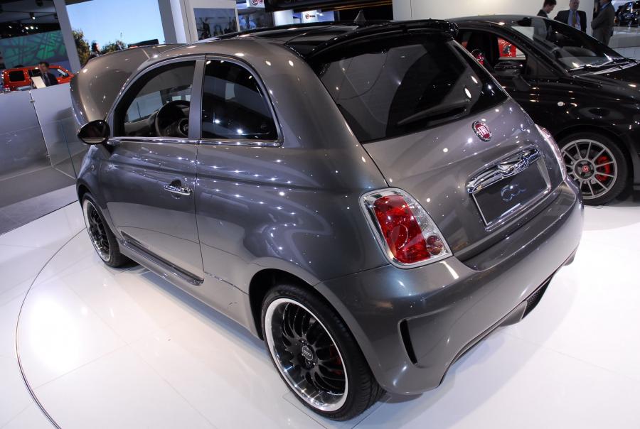  Fiat 500 BEV 2010 года  (фото 18 из 26)